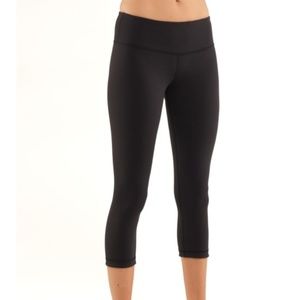 Lululemon Mid Rise Crop Wunder Under Pant- Black Size 8